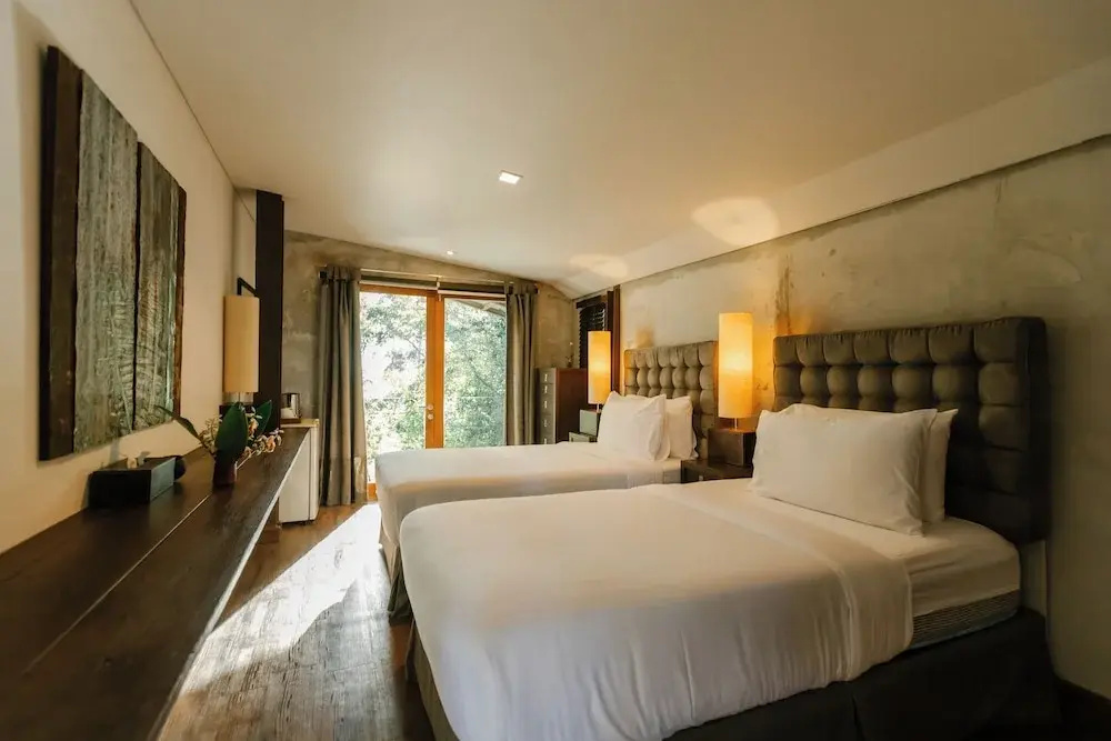 Standard Double room with balcony (twin beds)