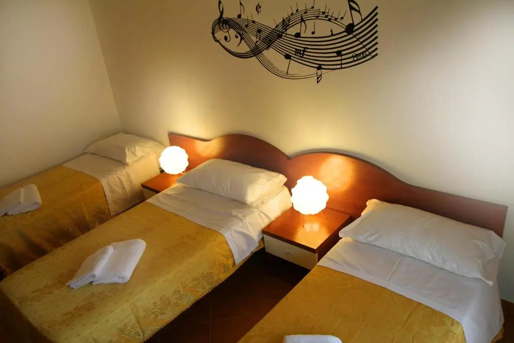B&B Music — 2