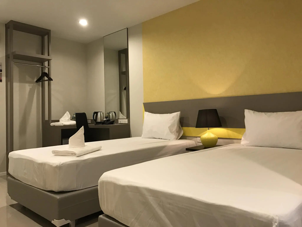 Standard Double room (full double bed)