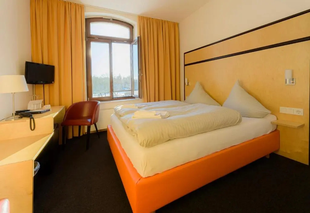 Economy Double room (full double bed)