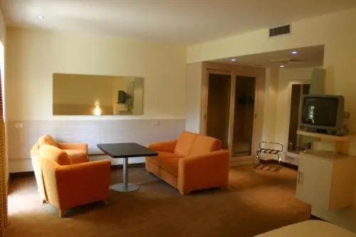 Nicotel Welness Pineto - Chambres