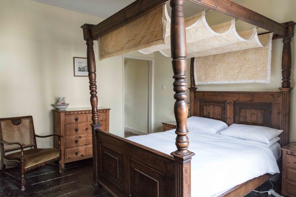 Golden Fleece York - 17