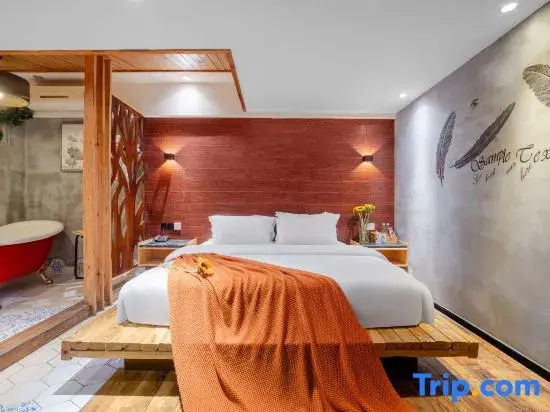 Superior Double room (full double bed)