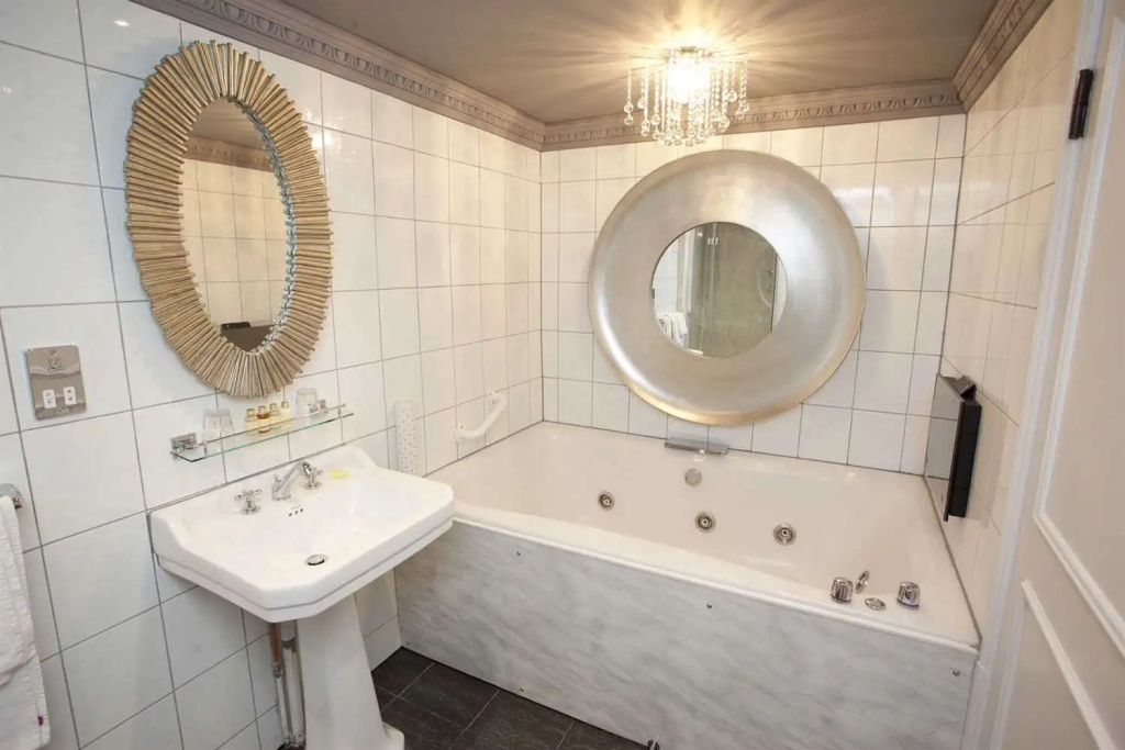 St James Hotel, BW Premier Collection - Chambres