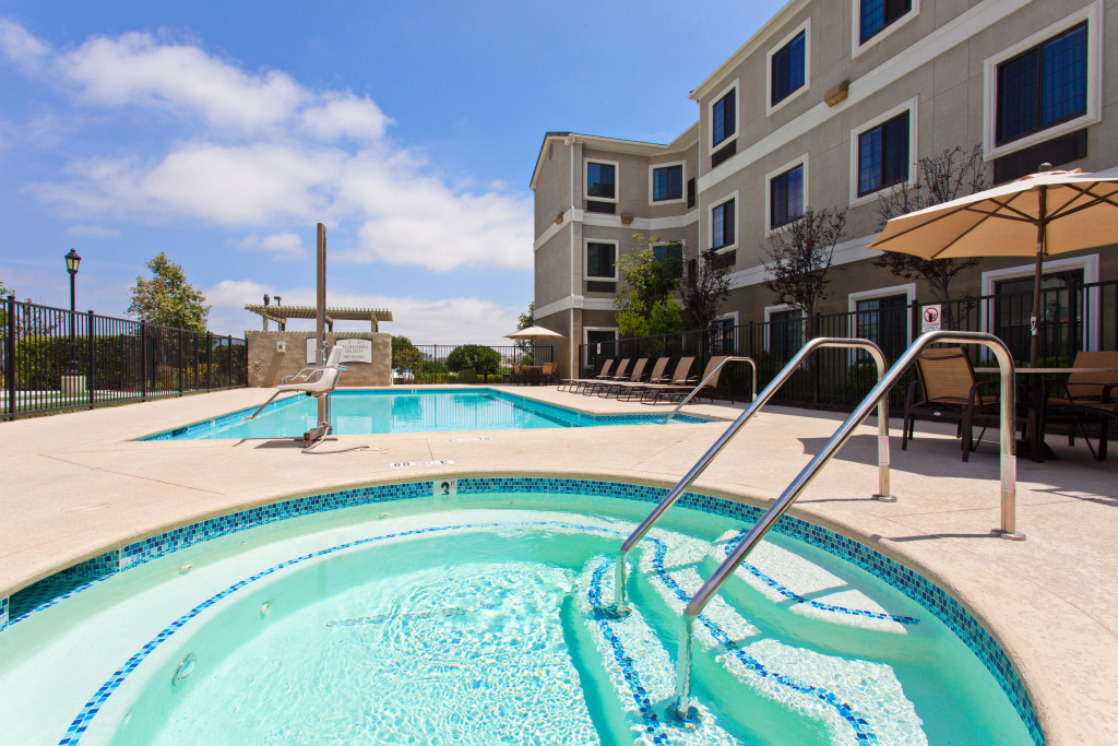 Staybridge Suites Lake Forest by IHG - Général