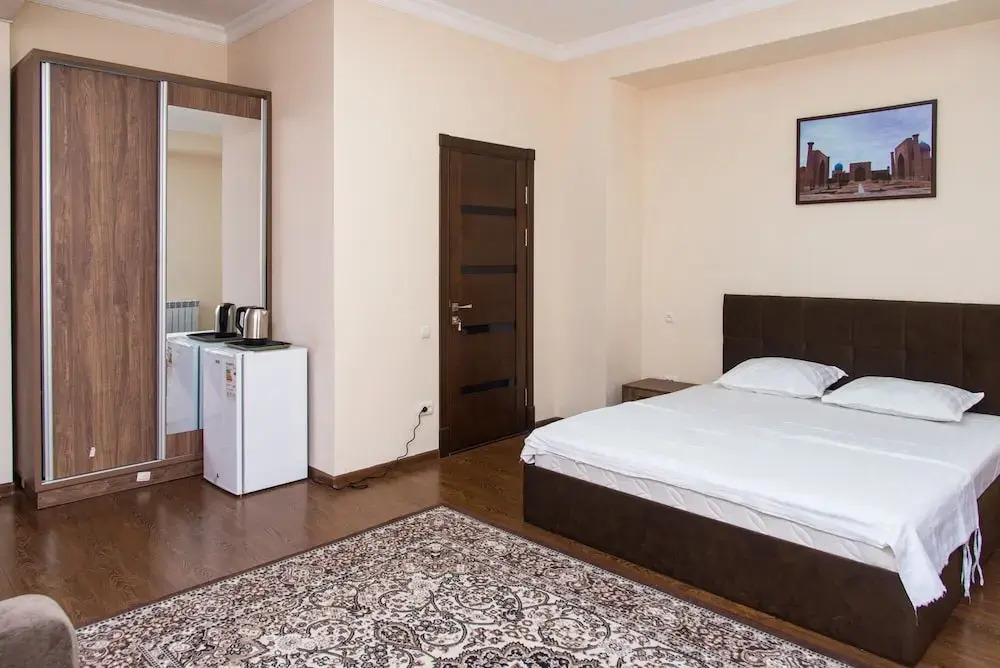Двухместный номер Standard с видом на город двуспальная кровать в Boutique Hotel Meros
