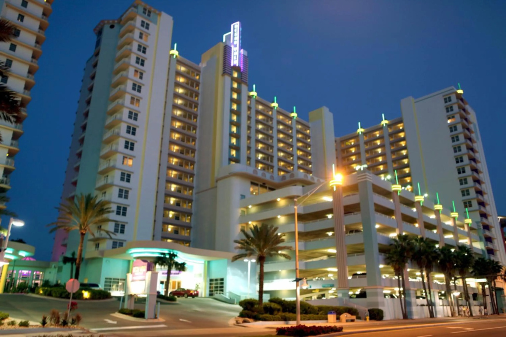 Ocean Walk 2430