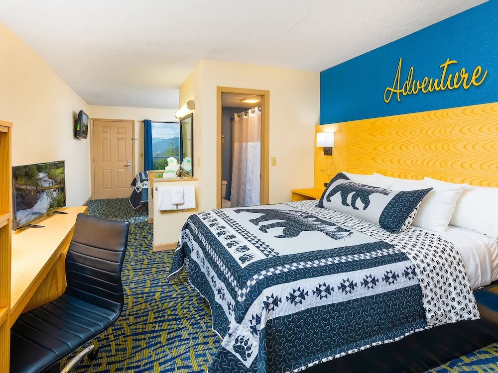 Standard room with river view