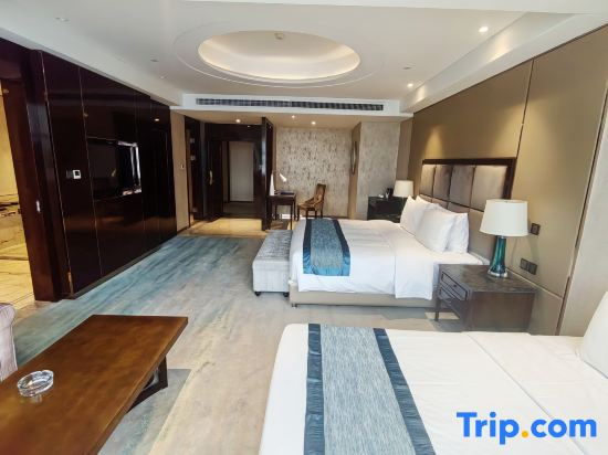 Deluxe Family room