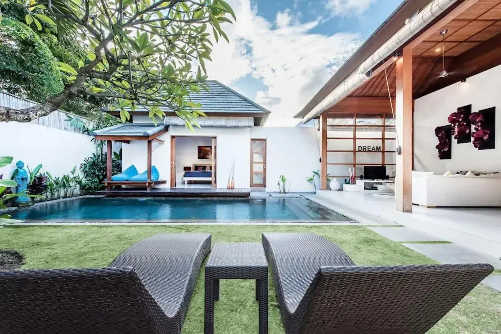 Manis, Luxury 3 Bedroom Heart of Seminyak