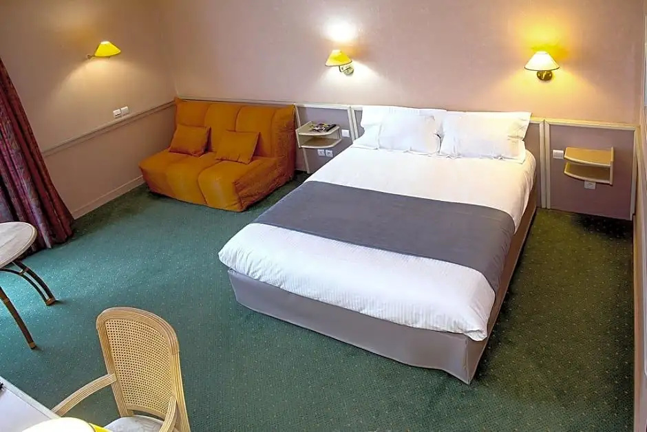 Logis Lyon Est - Chambres