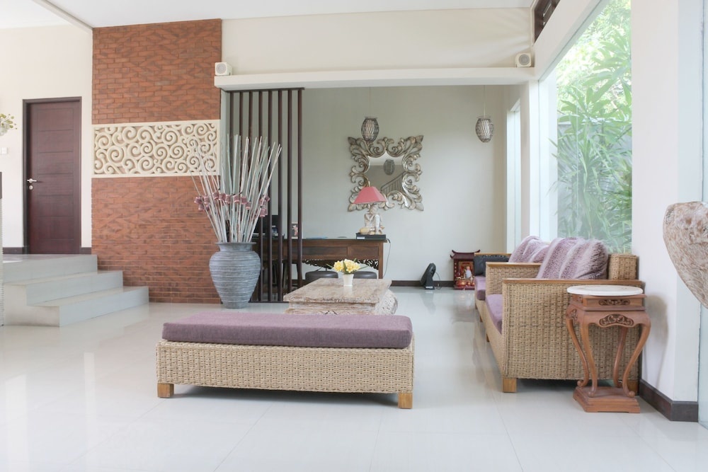 Airy Seminyak Eka Laweya 8 Kuta Bali