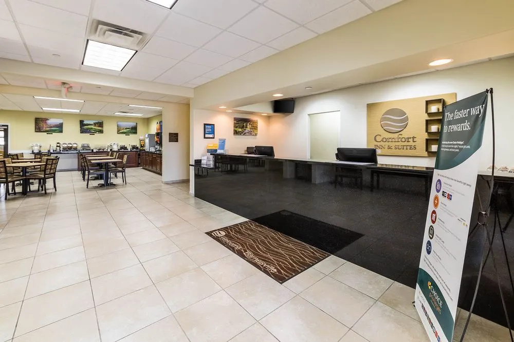 Lobby & Reception