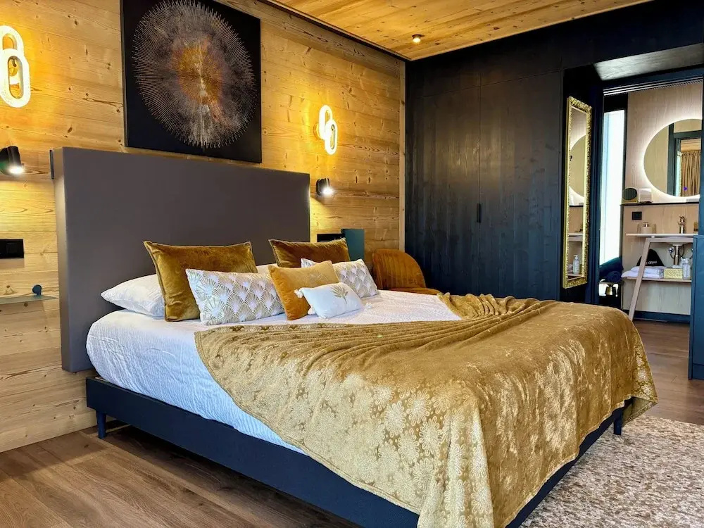 Standard Chalet