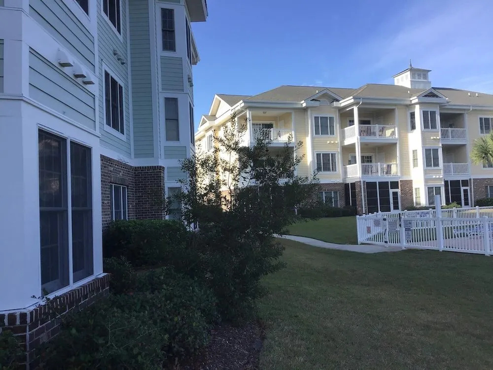 Myrtlewood by Monarch Rentals