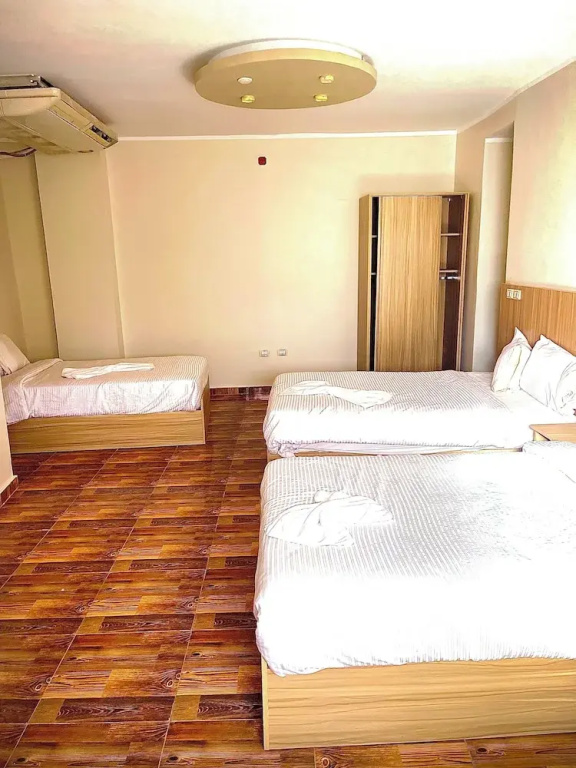 4 Bedrooms Deluxe Quadruple room