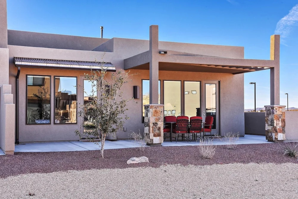 Red Rock Retreat