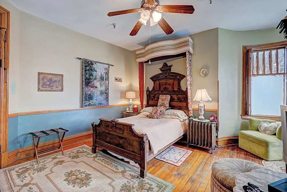 The Grandison Inn Bed & Breakfast by null