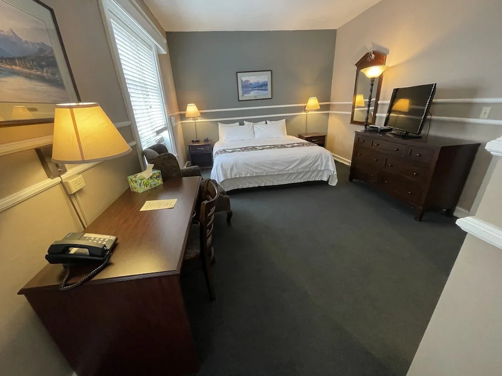 Grand room