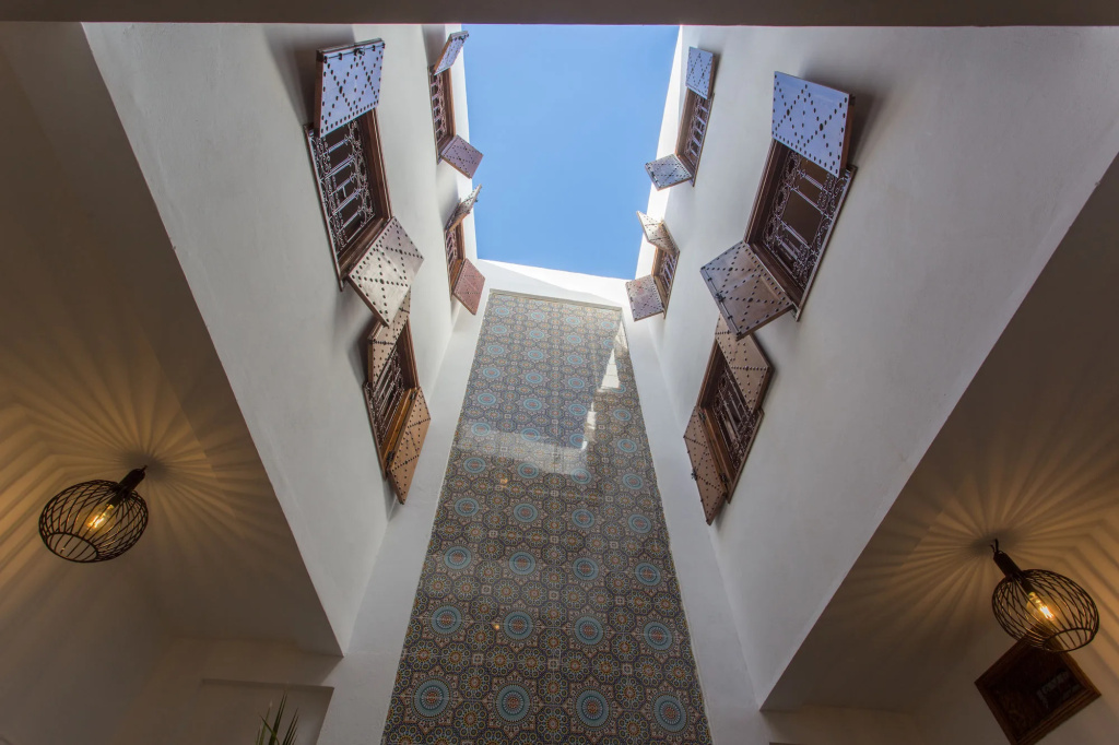 Lobby & Reception