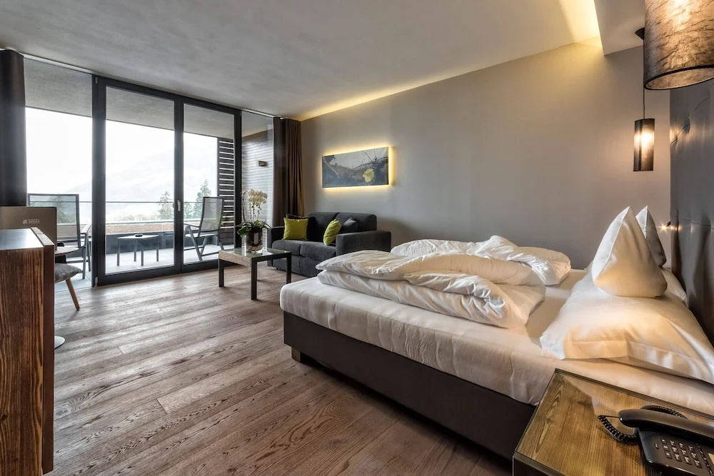 Comfort Double Suite with balcony (full double bed)