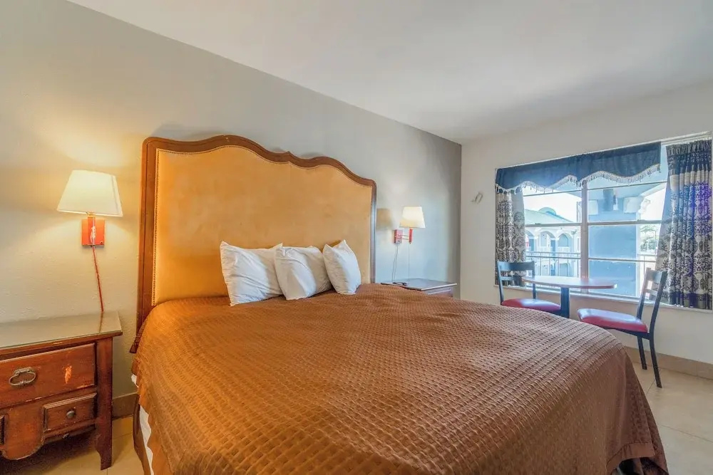 Standard Double room (full double bed)