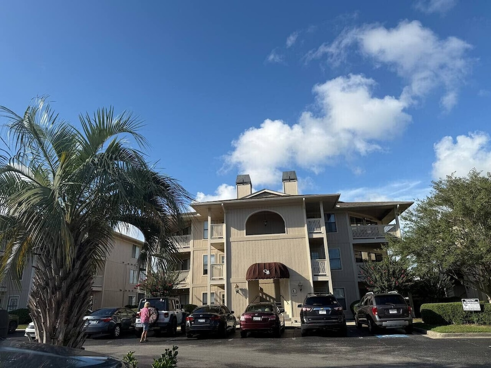 Cypress Bay Getaway