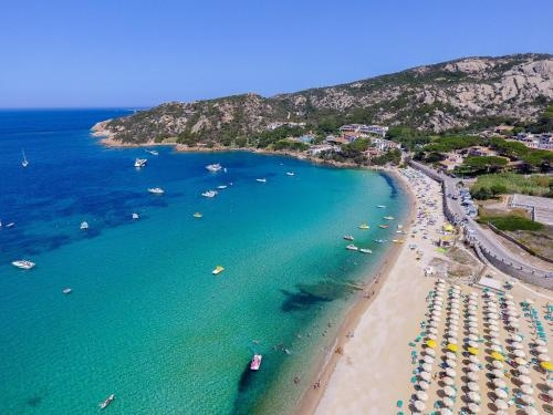Beach & Waterfront