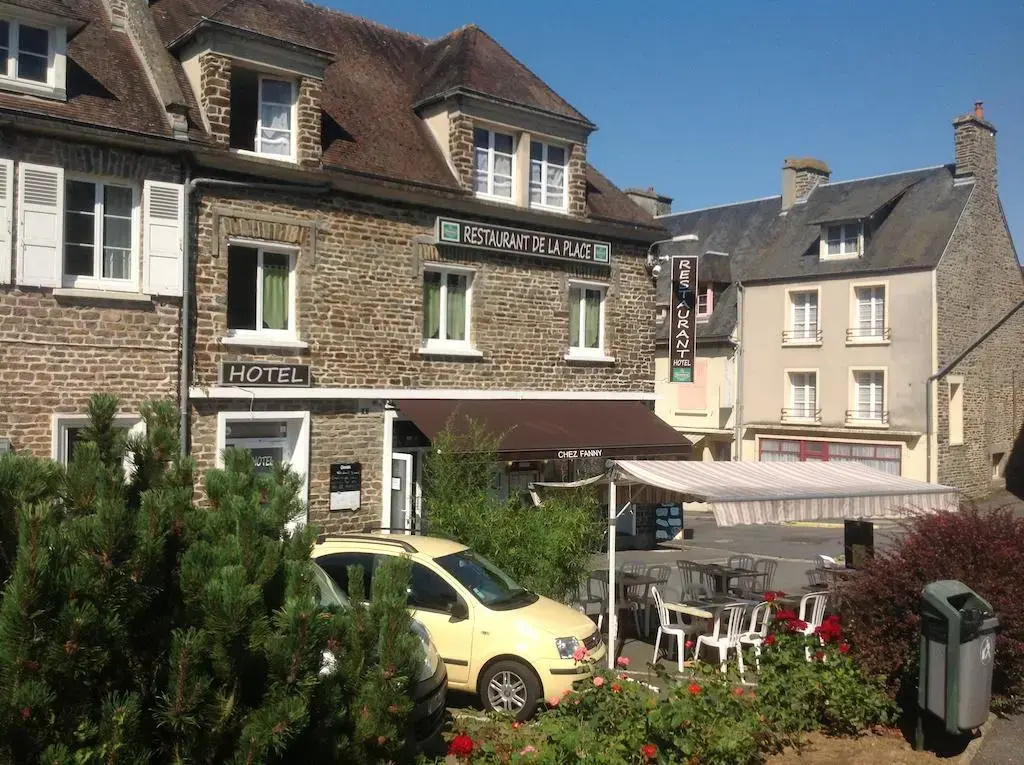 Hôtel de la Place Chez Fanny