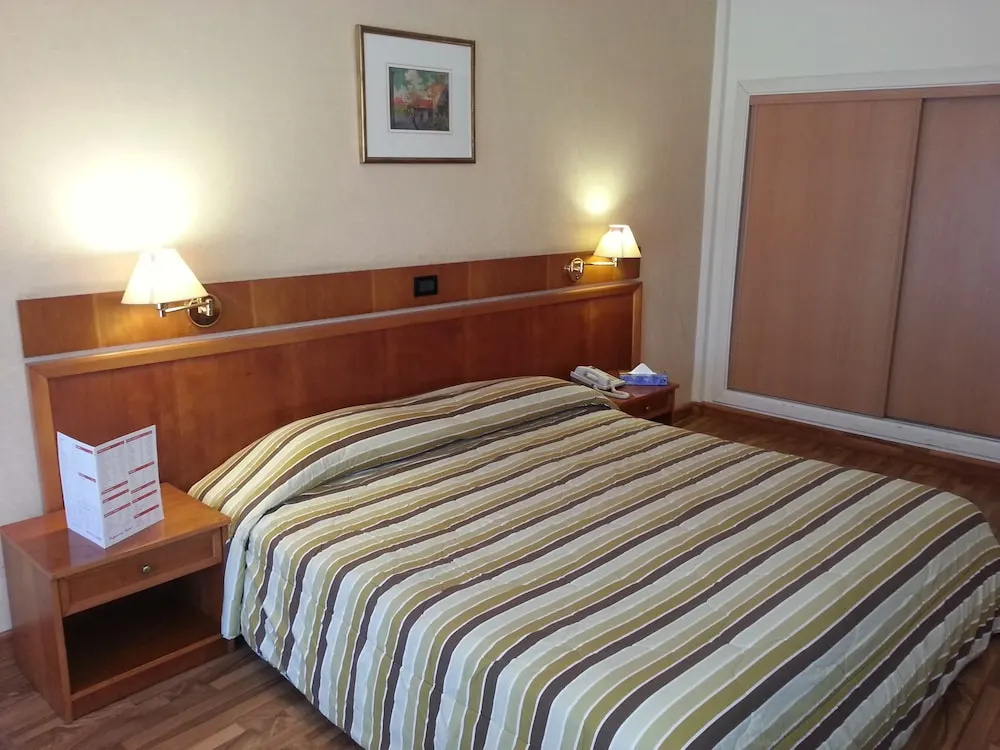 Standard Single room with balcony and with city view