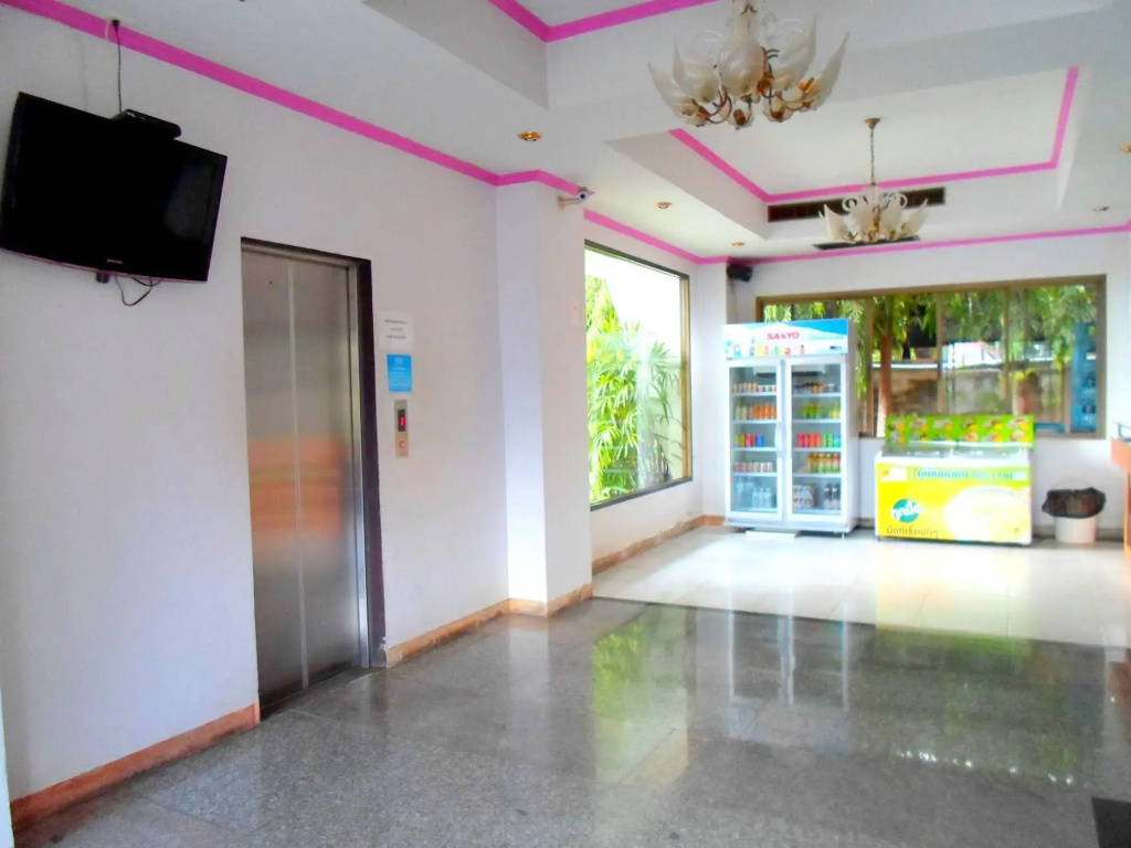 Hotel photo 12