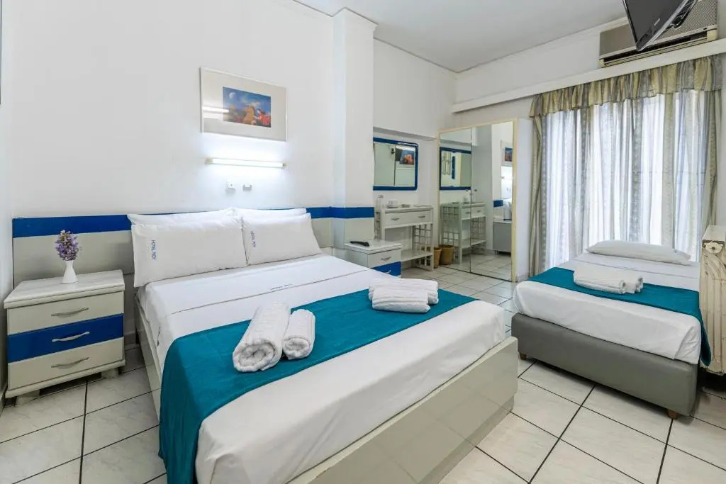 Standard Triple room