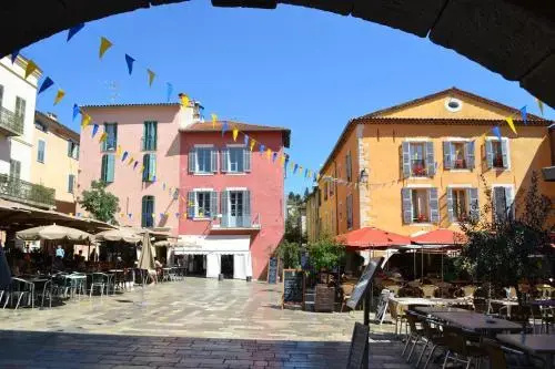 Valbonne Apartments