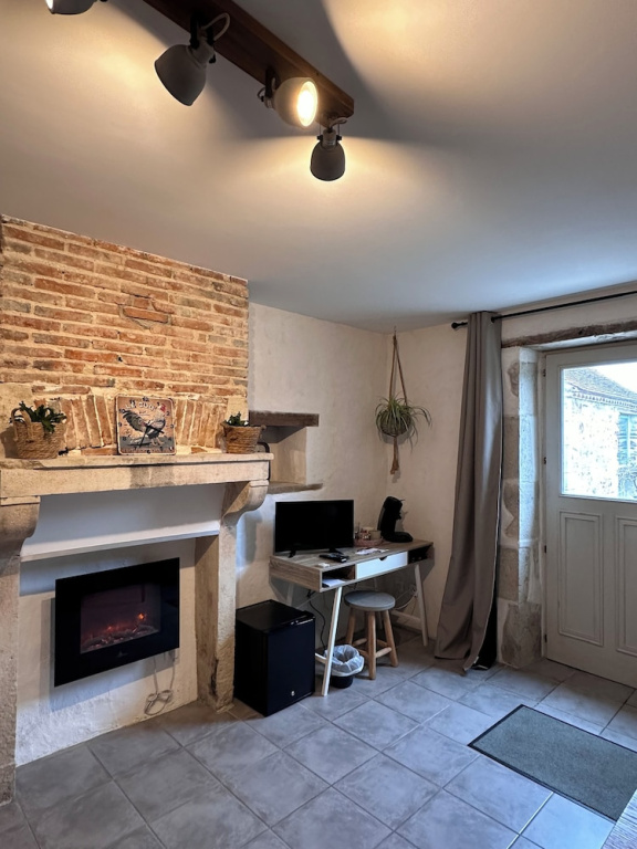 Standard Double Basement room (full double bed)