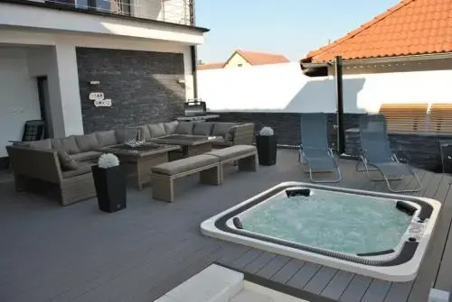 Starhouse Residence