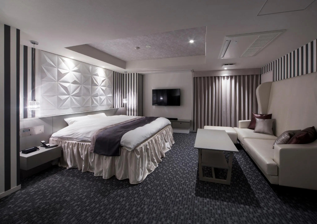 Deluxe Double room (full double bed)