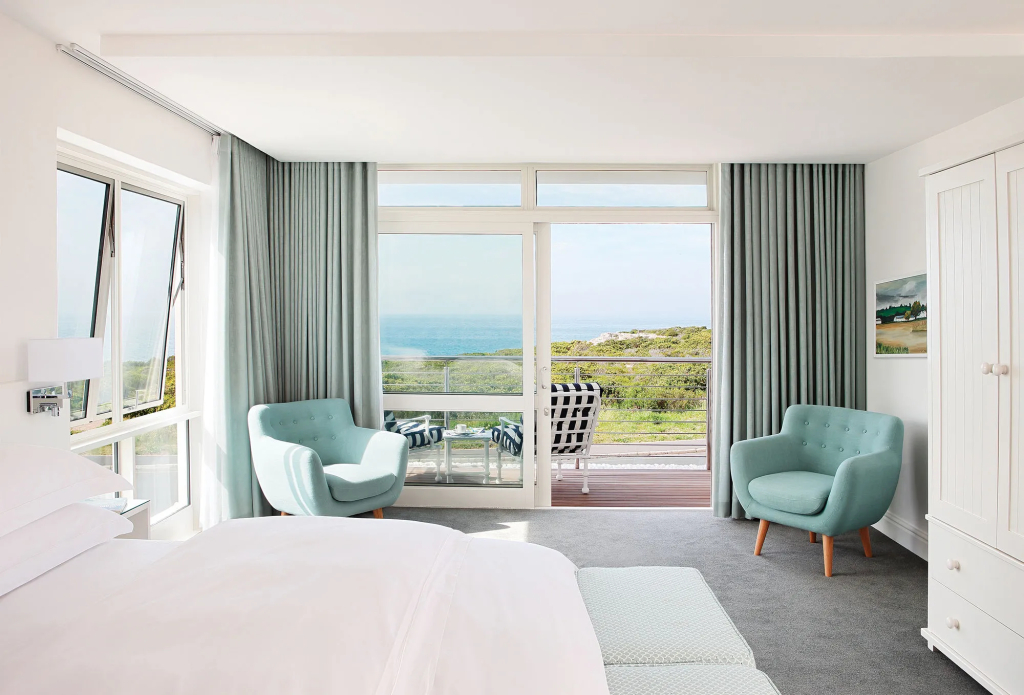 One Marine Drive Boutique Hotel - фото 5