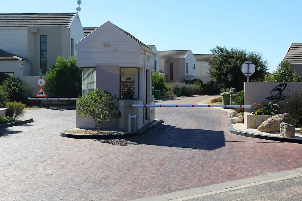 107 Ellefsen Golf Suites