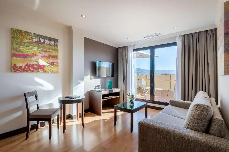 Occidental Granada - Chambres