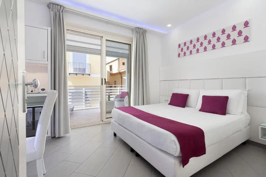 Superior Double room (full double bed)