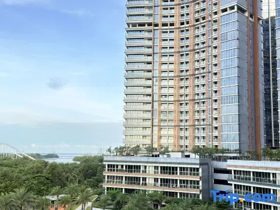 Jakarta . Shengshi. Gold Coast PIK Seaview Apartment