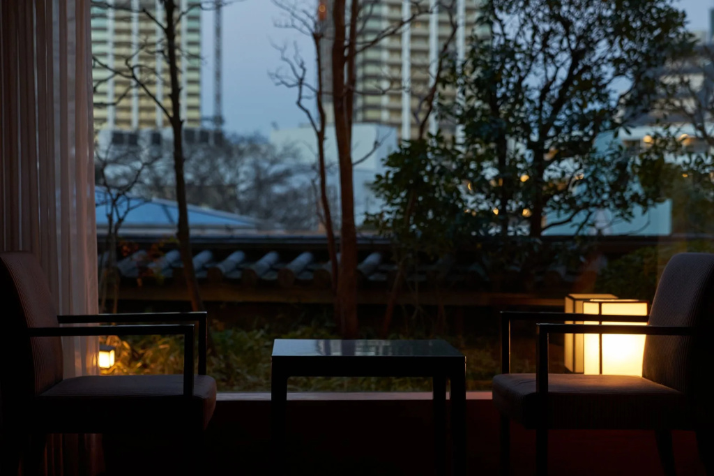 Balcony & Terrace