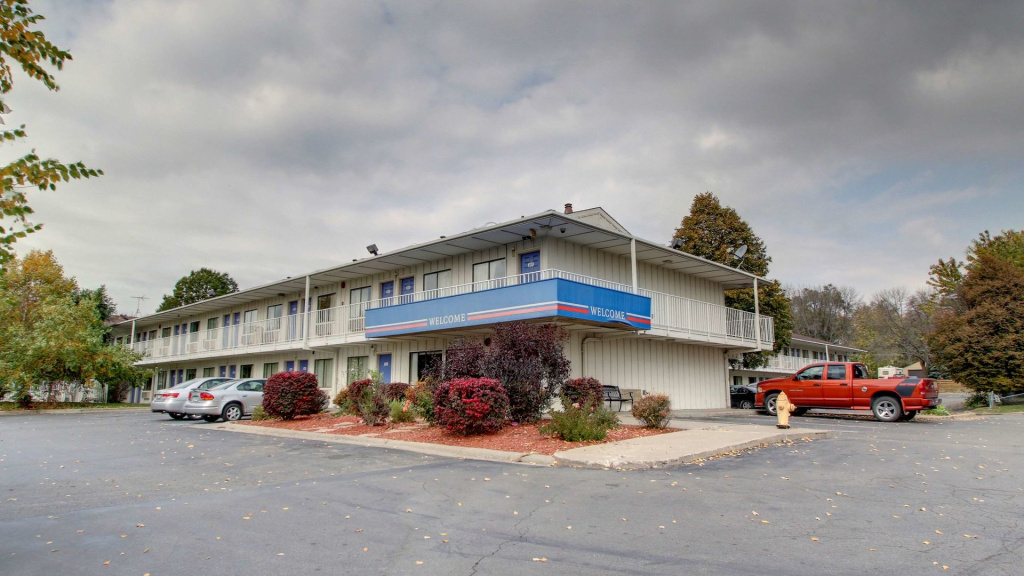 Motel 6 Des Moines, IA - North
