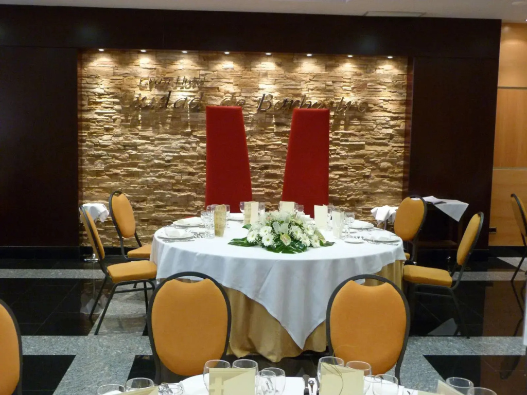 Grand Hotel Ciudad De Barbastro - Général