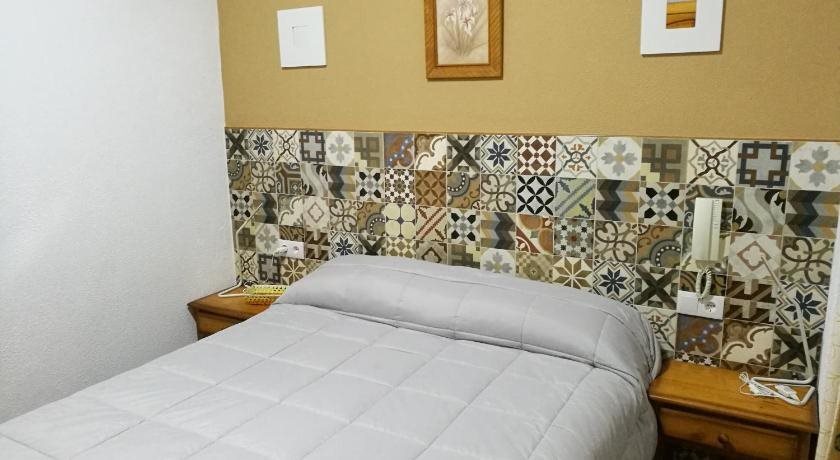 Hostal Canalejas by null