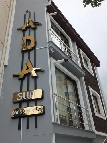 Ada Suit