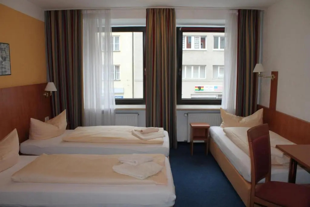 Standard Quadruple room
