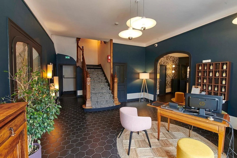 Voir la photo 1 — Hôtel de France