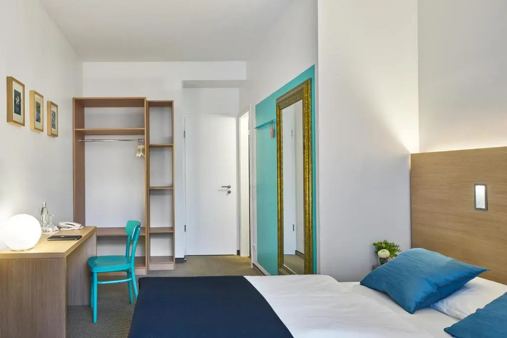 Standard Double room (full double bed)