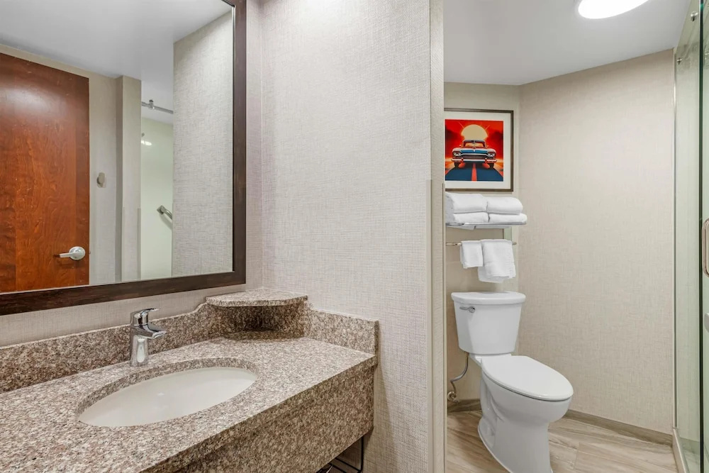 Drury Inn & Suites Joplin - Chambres